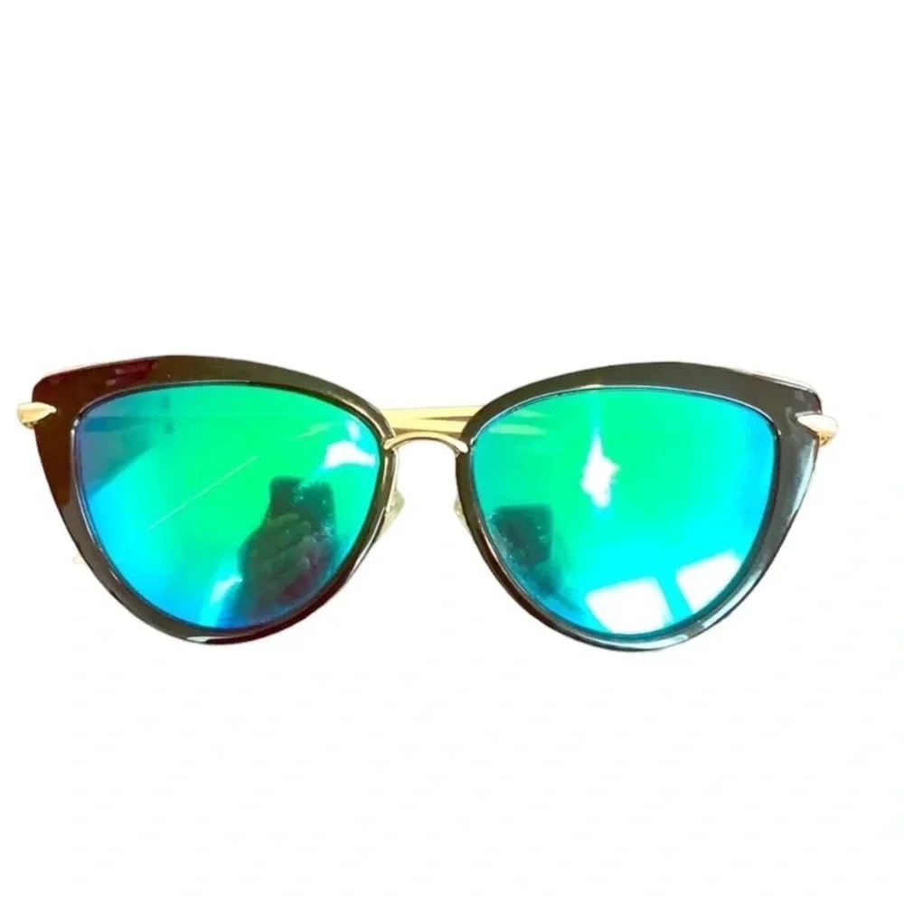 Mirrored cat eye sunglasses